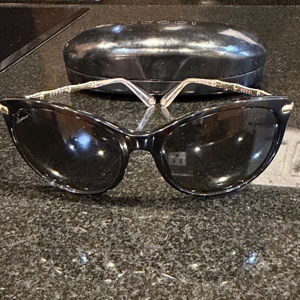 AUTHENTIC Gucci Black Cat-Eye Sunglasses with Gold-Trim Temples